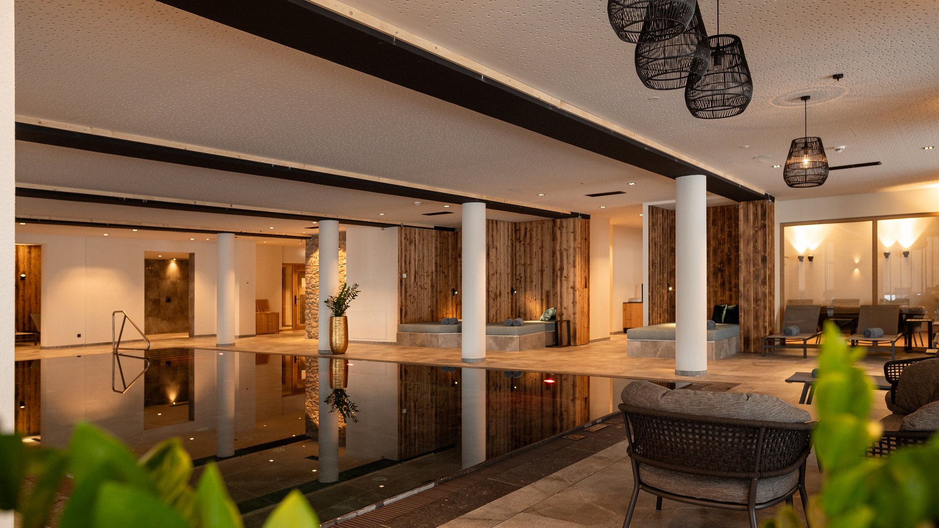 Indoor Pool in den ADEA Lifestyle Suites in Fieberbrunn Indoor Pool in den ADEA Lifestyle Suites in Fieberbrunn